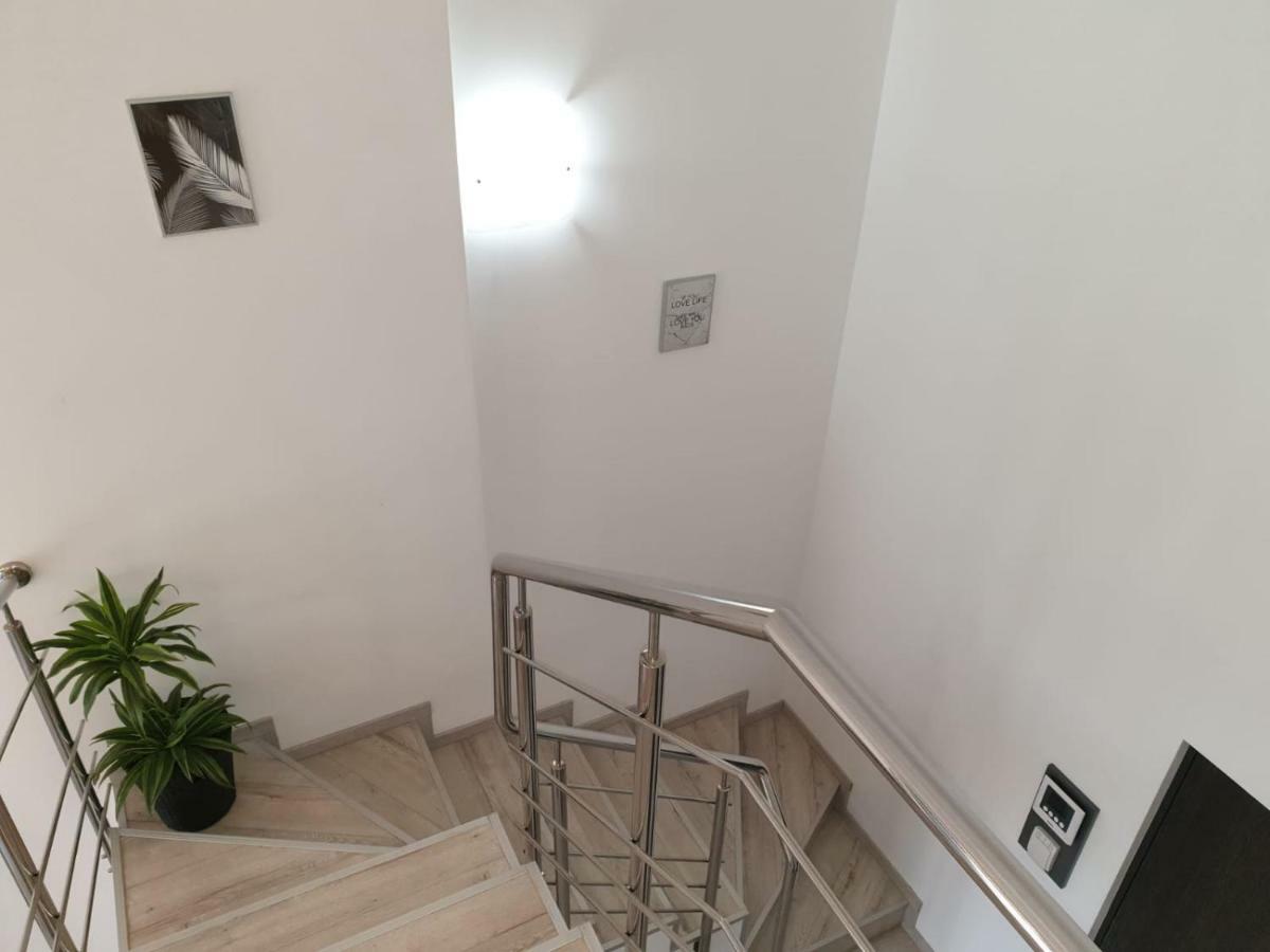 오라데아 Apartament Ana Premium 아파트 외부 사진